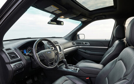 Ford Explorer VI, 2018 год, 3 500 000 рублей, 4 фотография