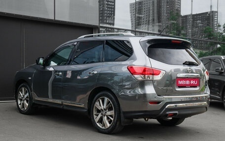 Nissan Pathfinder, 2016 год, 1 790 000 рублей, 7 фотография