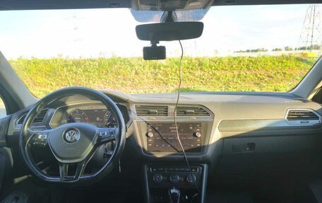 Volkswagen Tiguan II, 2017 год, 2 150 000 рублей, 6 фотография