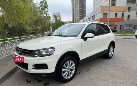 Volkswagen Touareg III, 2011 год, 1 650 000 рублей, 8 фотография