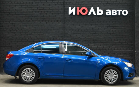 Chevrolet Cruze II, 2011 год, 680 000 рублей, 9 фотография