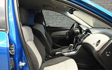 Chevrolet Cruze II, 2011 год, 680 000 рублей, 10 фотография