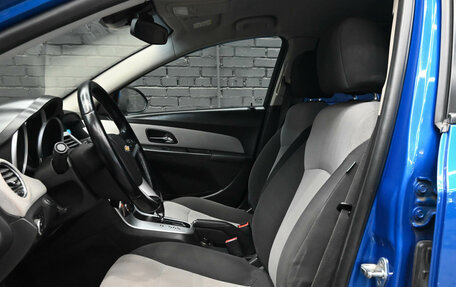 Chevrolet Cruze II, 2011 год, 680 000 рублей, 17 фотография
