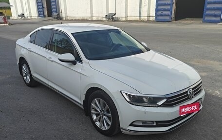 Volkswagen Passat B8 рестайлинг, 2018 год, 2 100 000 рублей, 1 фотография