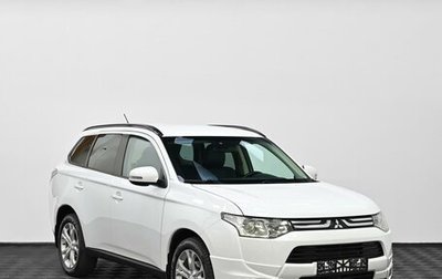 Mitsubishi Outlander III рестайлинг 3, 2014 год, 1 599 000 рублей, 1 фотография