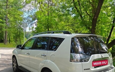 Mitsubishi Outlander III рестайлинг 3, 2012 год, 1 700 000 рублей, 6 фотография