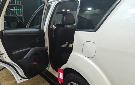 Mitsubishi Outlander III рестайлинг 3, 2012 год, 1 700 000 рублей, 11 фотография