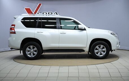 Toyota Land Cruiser Prado 150 рестайлинг 2, 2016 год, 3 750 000 рублей, 4 фотография