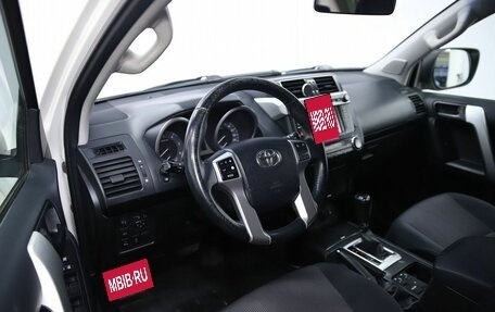 Toyota Land Cruiser Prado 150 рестайлинг 2, 2016 год, 3 750 000 рублей, 12 фотография