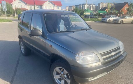Chevrolet Niva I рестайлинг, 2004 год, 400 000 рублей, 7 фотография
