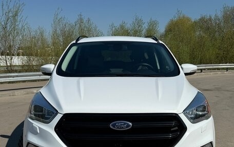 Ford Kuga III, 2017 год, 1 550 000 рублей, 2 фотография