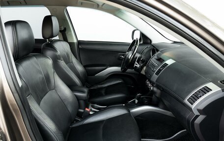 Mitsubishi Outlander III рестайлинг 3, 2011 год, 1 180 000 рублей, 15 фотография