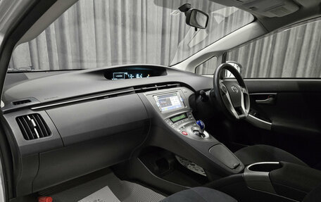Toyota Prius, 2012 год, 1 150 000 рублей, 15 фотография