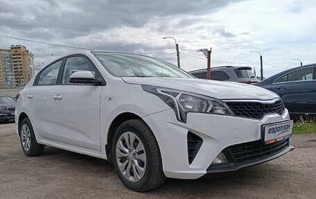 KIA Rio IV, 2021 год, 1 640 000 рублей, 2 фотография