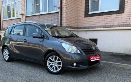Toyota Verso I, 2011 год, 2 фотография