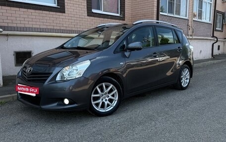 Toyota Verso I, 2011 год, 8 фотография