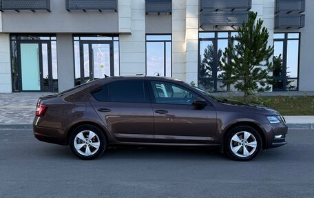 Skoda Octavia, 2018 год, 1 590 000 рублей, 4 фотография