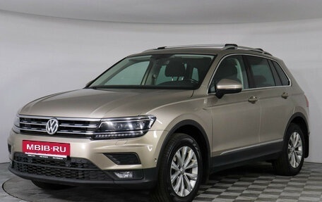 Volkswagen Tiguan II, 2017 год, 1 965 000 рублей, 2 фотография