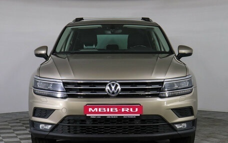 Volkswagen Tiguan II, 2017 год, 1 965 000 рублей, 3 фотография