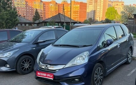Honda Fit Shuttle I рестайлинг, 2014 год, 930 000 рублей, 1 фотография