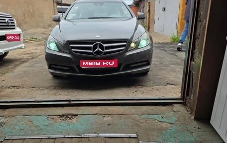 Mercedes-Benz E-Класс, 2011 год, 1 350 000 рублей, 1 фотография