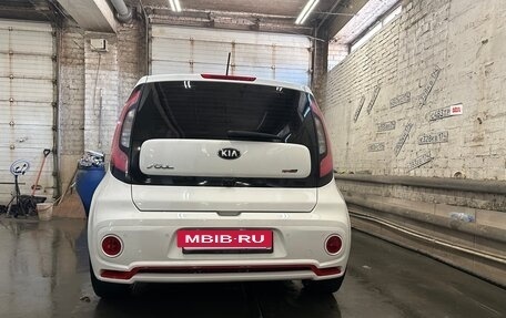 KIA Soul II рестайлинг, 2018 год, 1 800 000 рублей, 10 фотография