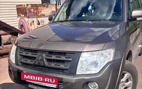Mitsubishi Pajero IV, 2014 год, 2 350 000 рублей, 5 фотография