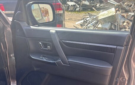 Mitsubishi Pajero IV, 2014 год, 2 350 000 рублей, 16 фотография