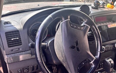 Mitsubishi Pajero IV, 2014 год, 2 350 000 рублей, 13 фотография