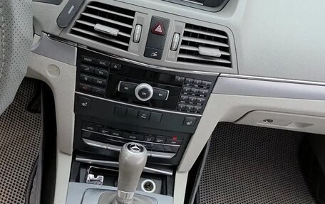 Mercedes-Benz E-Класс, 2011 год, 1 350 000 рублей, 2 фотография
