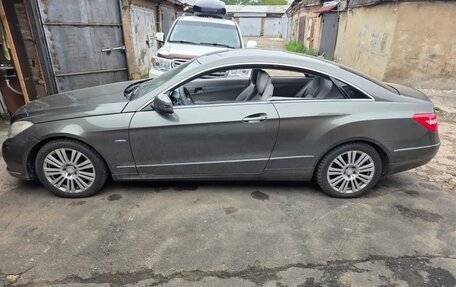 Mercedes-Benz E-Класс, 2011 год, 1 350 000 рублей, 8 фотография