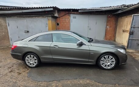 Mercedes-Benz E-Класс, 2011 год, 1 350 000 рублей, 14 фотография