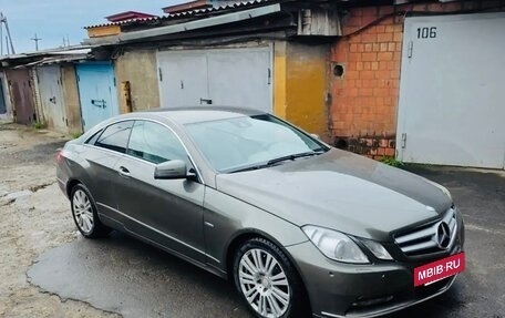 Mercedes-Benz E-Класс, 2011 год, 1 350 000 рублей, 11 фотография