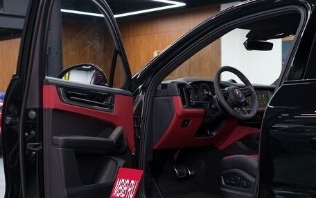 Porsche Cayenne III, 2024 год, 23 690 000 рублей, 11 фотография