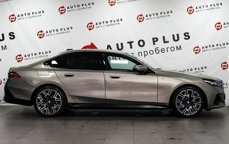 BMW 5 серия, 2025 год, 7 124 000 рублей, 6 фотография