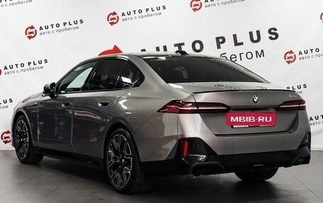 BMW 5 серия, 2025 год, 7 124 000 рублей, 2 фотография