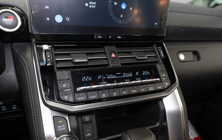 Toyota Land Cruiser, 2025 год, 14 200 000 рублей, 26 фотография
