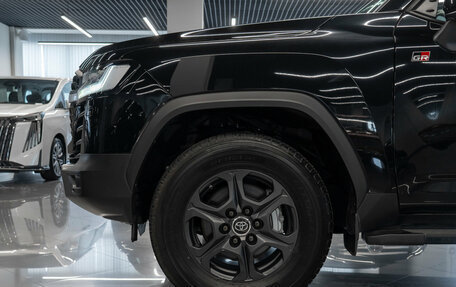 Toyota Land Cruiser, 2025 год, 14 200 000 рублей, 32 фотография