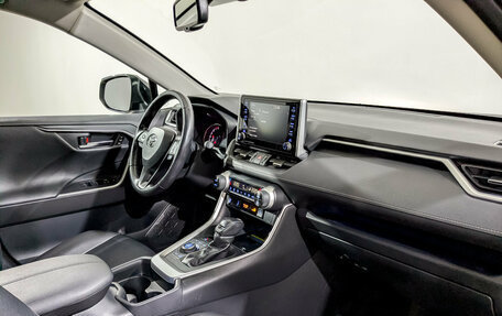 Toyota RAV4, 2020 год, 3 330 000 рублей, 11 фотография