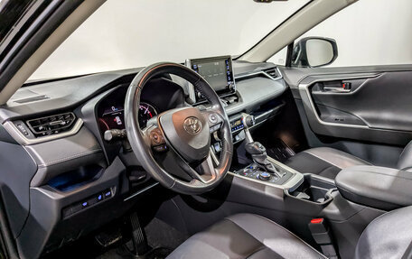 Toyota RAV4, 2020 год, 3 330 000 рублей, 16 фотография