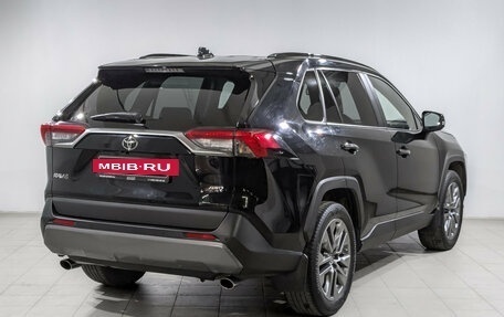 Toyota RAV4, 2020 год, 3 330 000 рублей, 5 фотография