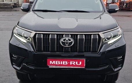 Toyota Land Cruiser Prado 150 рестайлинг 2, 2021 год, 7 200 000 рублей, 1 фотография