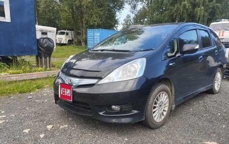 Honda Fit Shuttle I рестайлинг, 2013 год, 900 000 рублей, 1 фотография