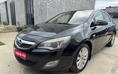Opel Astra J, 2011 год, 620 000 рублей, 1 фотография