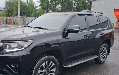 Toyota Land Cruiser Prado 150 рестайлинг 2, 2021 год, 7 200 000 рублей, 8 фотография