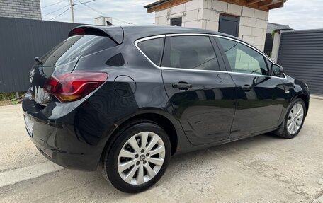 Opel Astra J, 2011 год, 620 000 рублей, 4 фотография