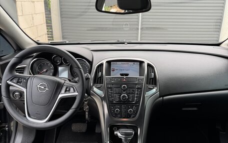 Opel Astra J, 2011 год, 620 000 рублей, 8 фотография