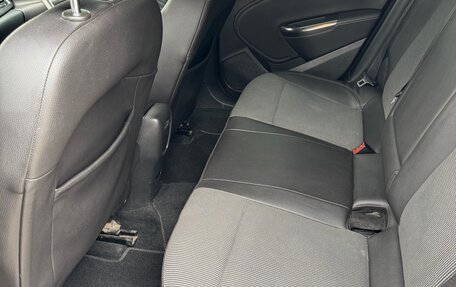 Opel Astra J, 2011 год, 620 000 рублей, 11 фотография