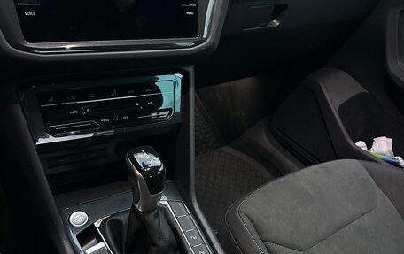 Volkswagen Tiguan II, 2021 год, 3 200 000 рублей, 5 фотография