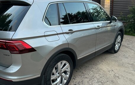 Volkswagen Tiguan II, 2021 год, 3 200 000 рублей, 8 фотография